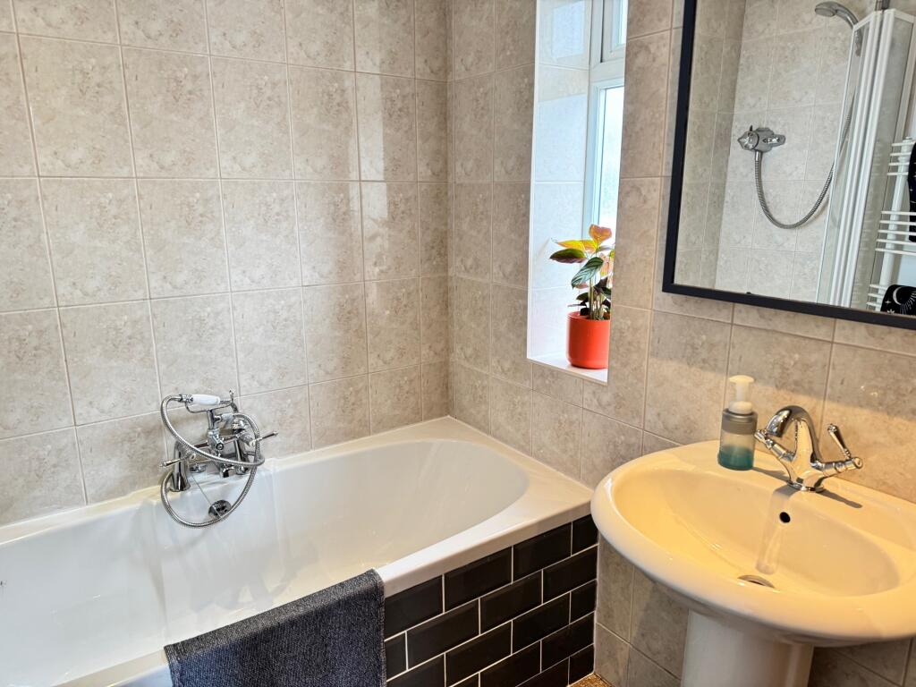 Additional image 11 of Wavendon Avenue Barton on Sea New Milton Hampshire BH25 7LS