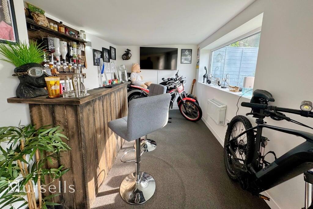 Additional image 21 of Seliot Close, Poole, BH15