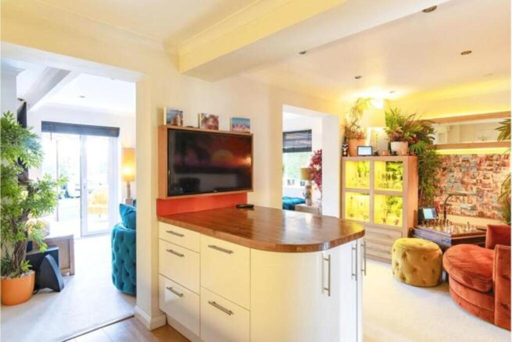 Additional image 3 of Windward Close, Littlehampton, BN17