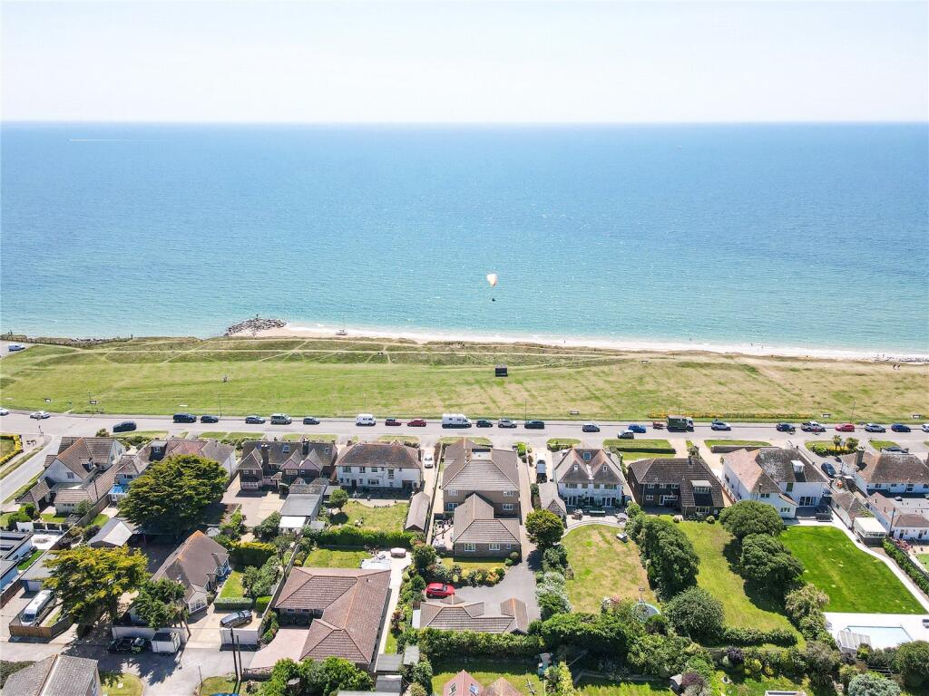 Additional image 27 of Marine Drive East, Barton on Sea, New Milton, Hampshire, BH25