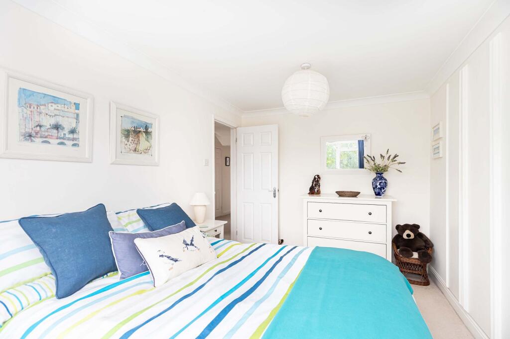 Additional image 16 of Barton Wood Road, Barton On Sea, New Milton, Hampshire. BH25 7NN