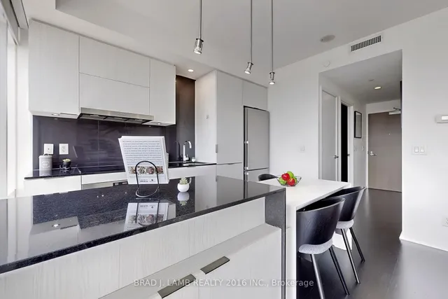 Additional image 8 of 1 Bloor St Unit 3903