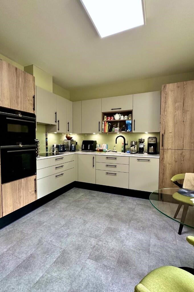 Additional image 2 of 8 Brompton Court, St. Stephens Road, Bournemouth, Dorset, BH2 6JS