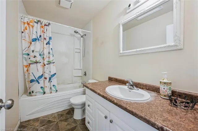 Additional image 20 of 23 Howe Dr Unit 8