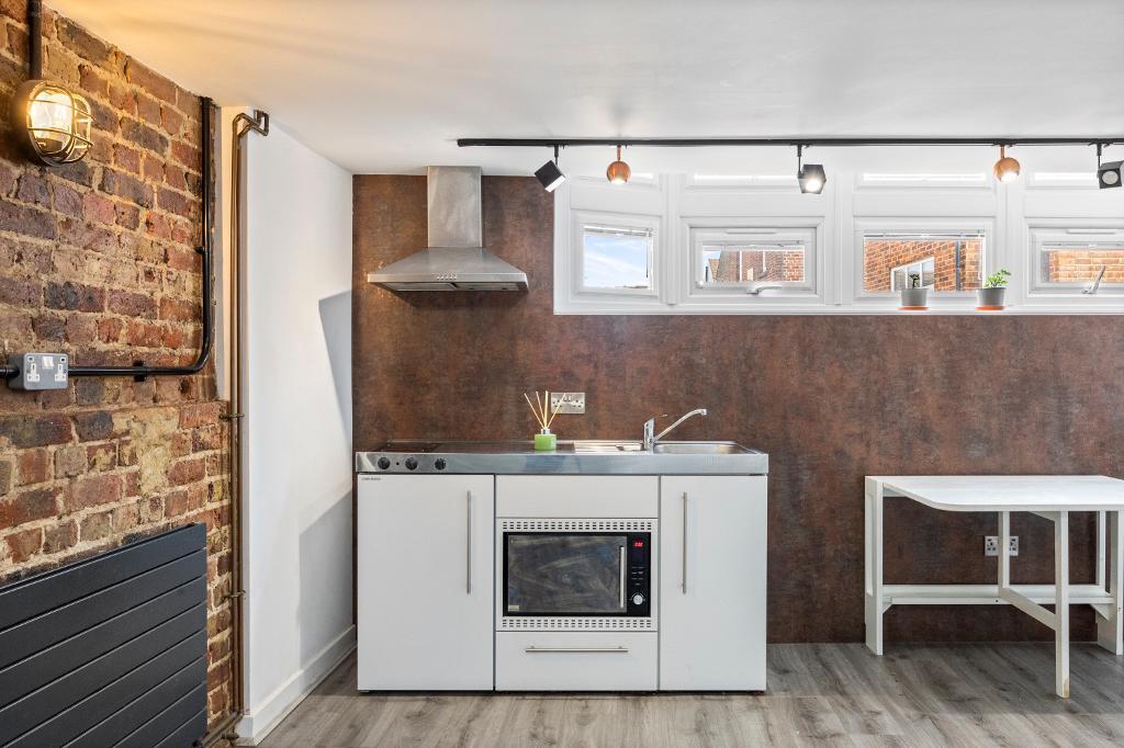 Additional image 4 of South Street, Eastbourne, BN21 4UT