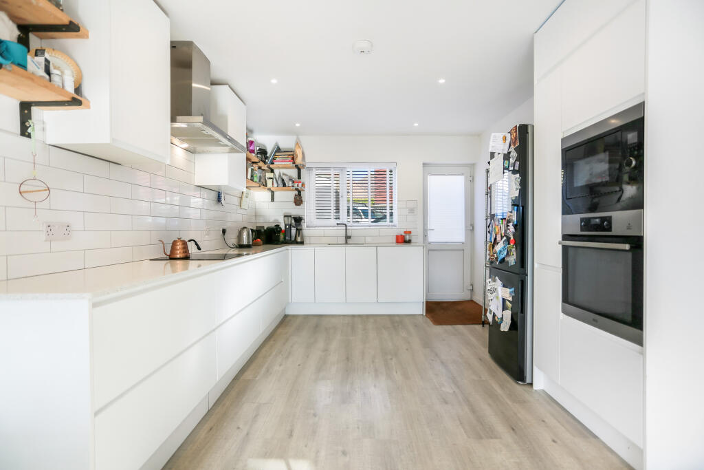 Additional image 20 of Sunnydale Close, Brighton, BN1