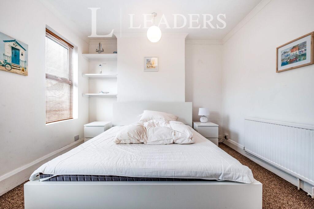 Additional image 3 of Graham Road