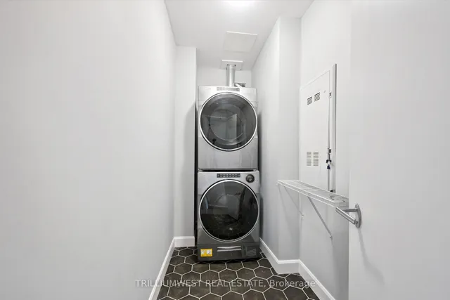 Additional image 7 of 51 David St Unit 206