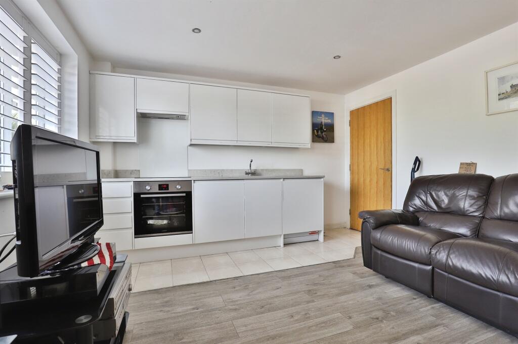 Additional image 9 of Waterloo Road, Poole