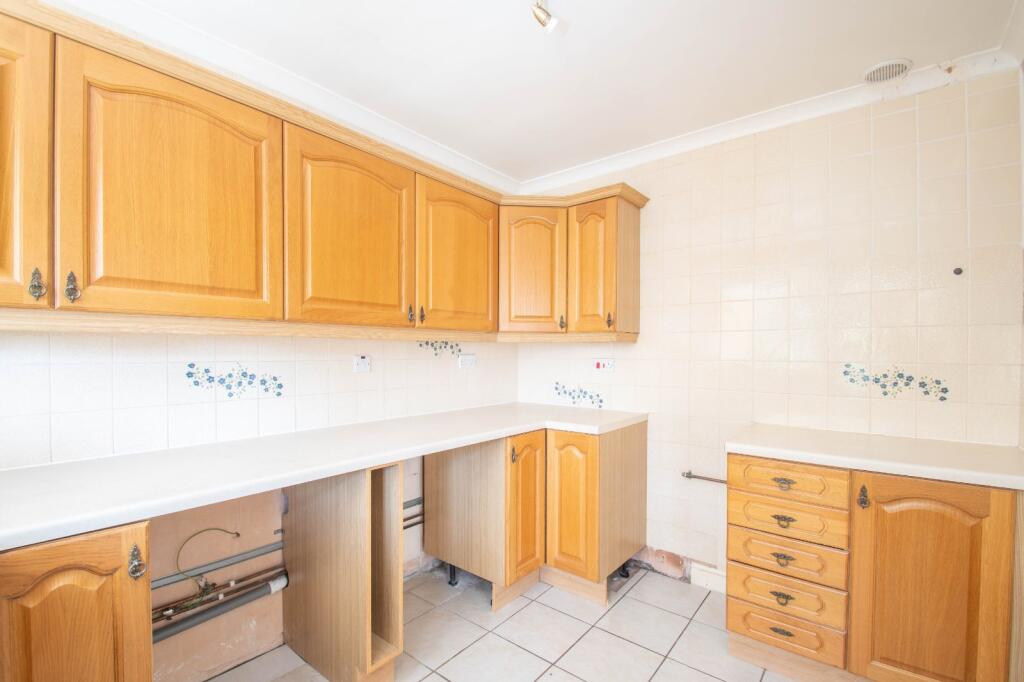 Additional image 5 of Higgs Field Crescent, Cradley Heath, West Midlands, B64