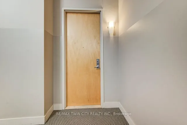 Additional image 6 of 404 King St Unit 608