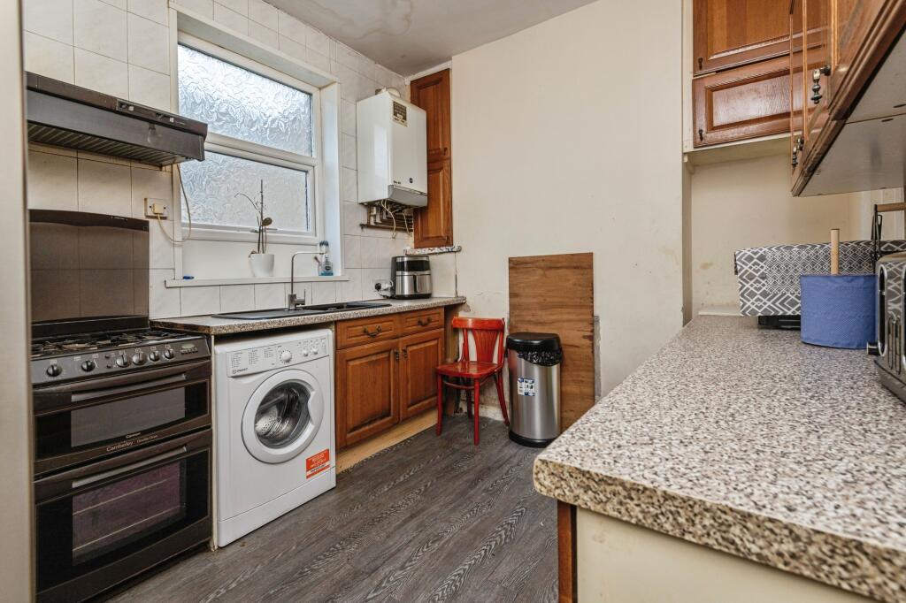 Additional image 5 of Fitzroy Road, Bradford, BD3