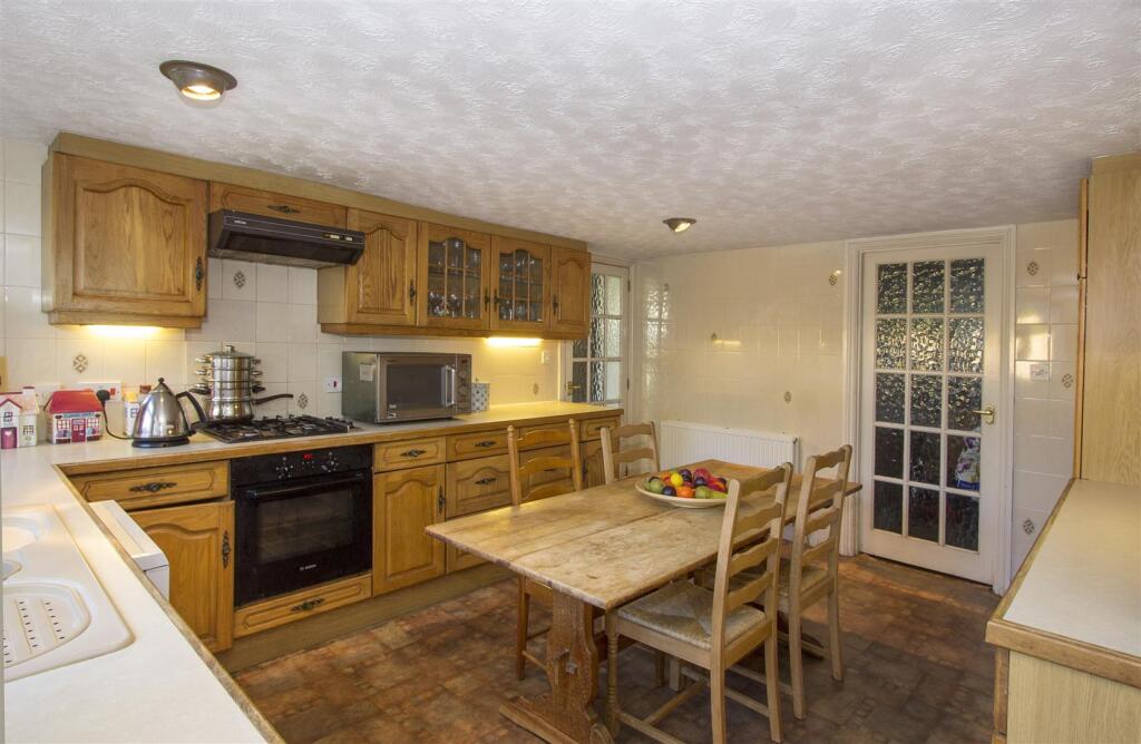 Additional image 4 of Sea View Road, Highcliffe, Christchurch