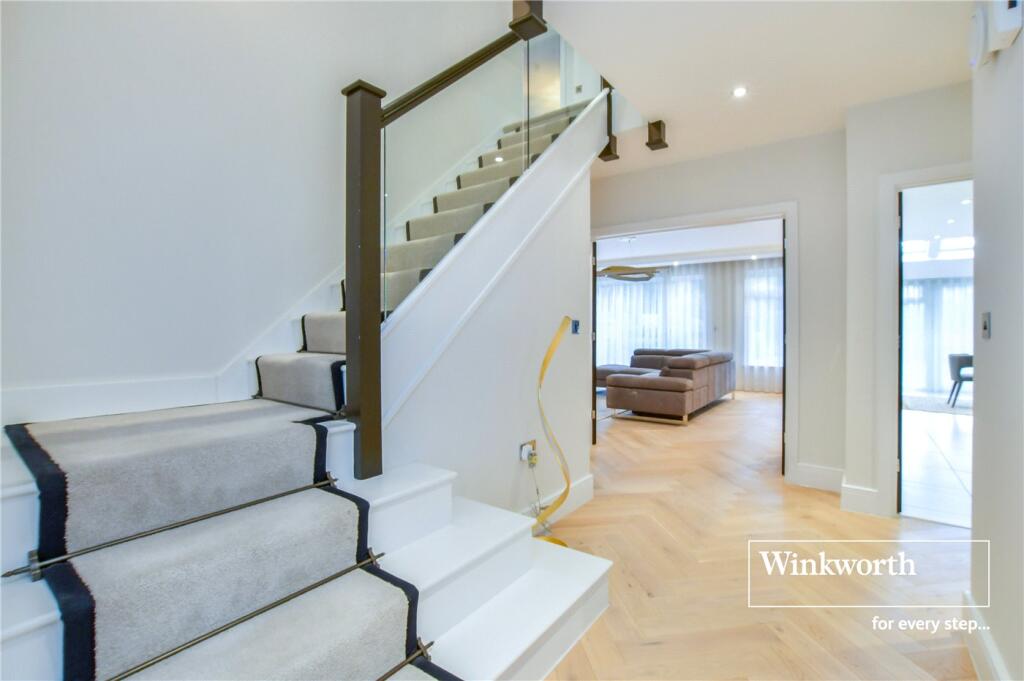 Additional image 5 of Dormy Crescent, Ferndown, Dorset, BH22
