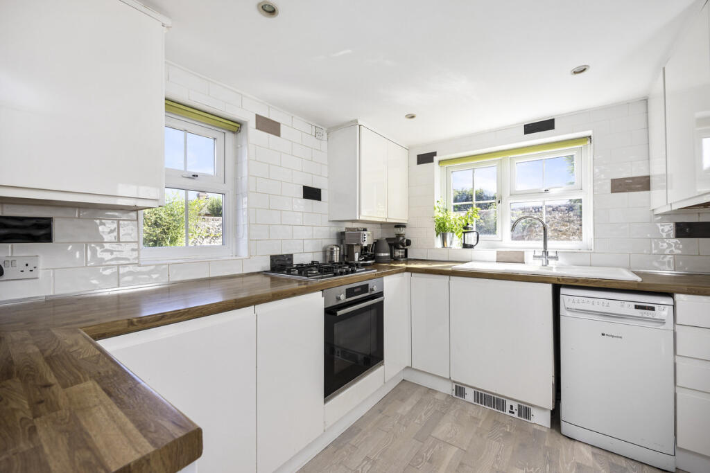 Additional image 6 of Wallace Avenue, Worthing, BN11