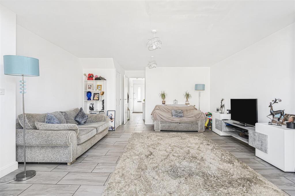 Additional image 10 of Skylark Avenue, Peacehaven