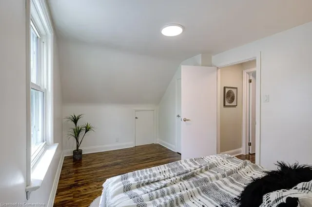 Additional image 21 of 36 Belmont Ave