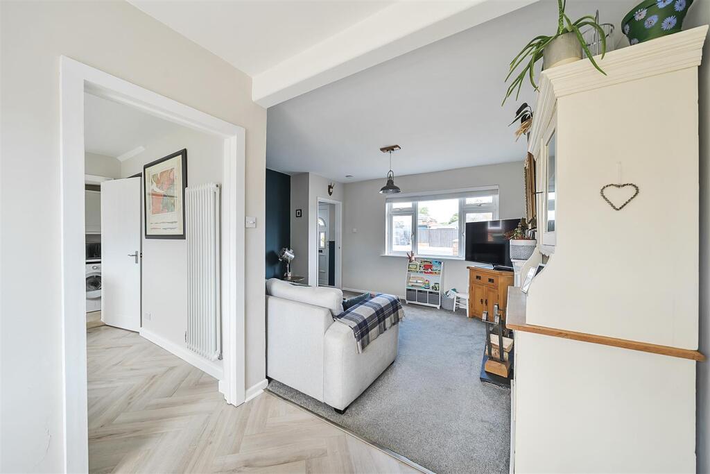 Additional image 19 of Kitchener Crescent, Poole