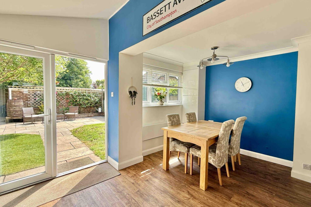 Additional image 7 of Christchurch Road, Ringwood, BH24 3AN