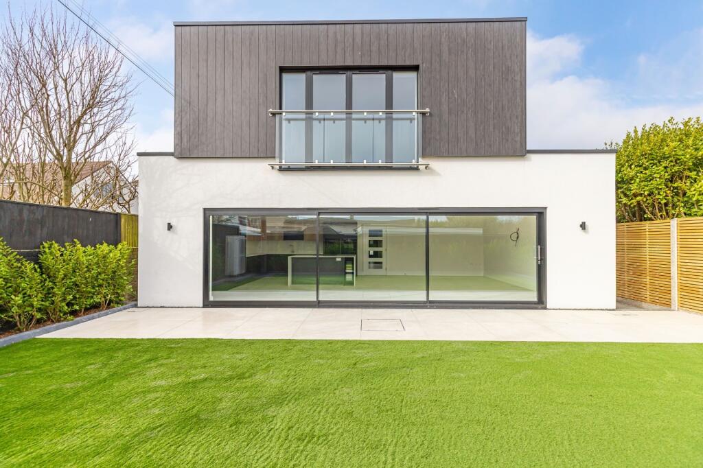 Additional image 18 of 1a First Marine Avenue, Barton on Sea, Hampshire. BH25 7DP