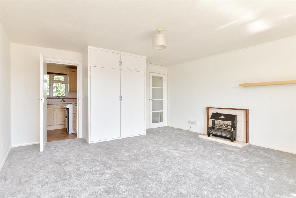 Additional image 7 of Wallace Avenue, Goring Worthing, West Sussex