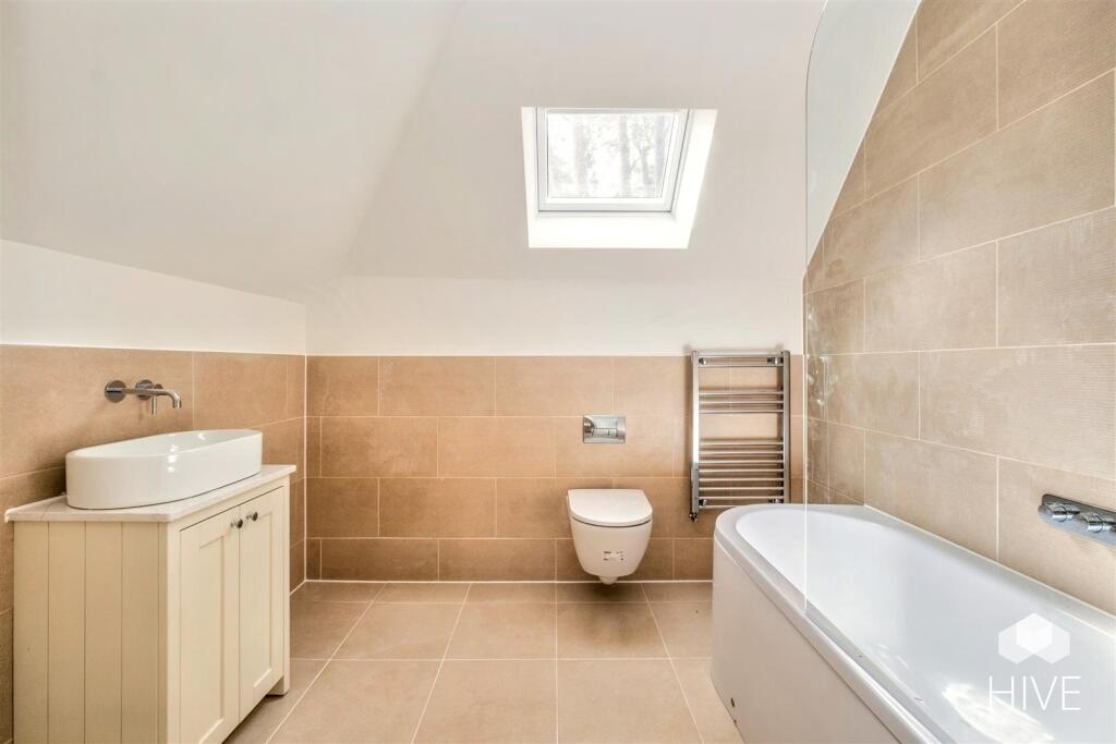 Additional image 24 of Woolsbridge Road, Ashley Heath, Ringwood