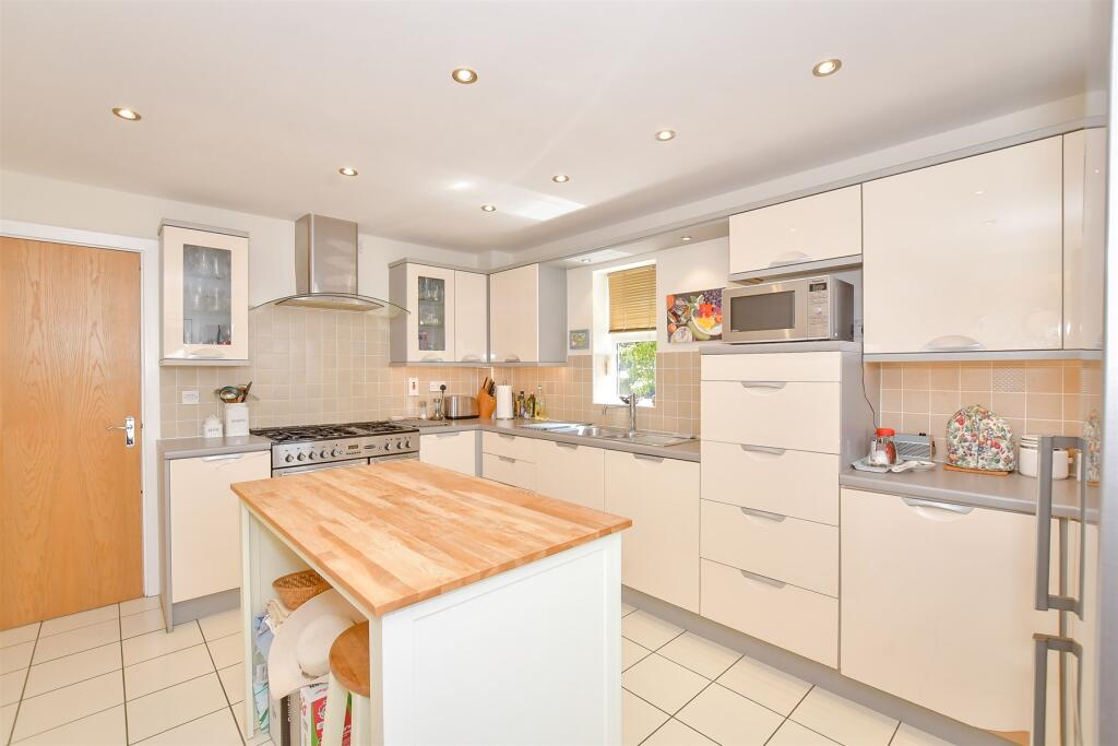 Additional image 5 of Deans Close, Fontwell, Arundel, West Sussex