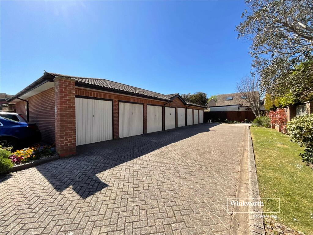 Additional image 10 of Barton Court Avenue, Barton on Sea, New Milton, Hampshire, BH25