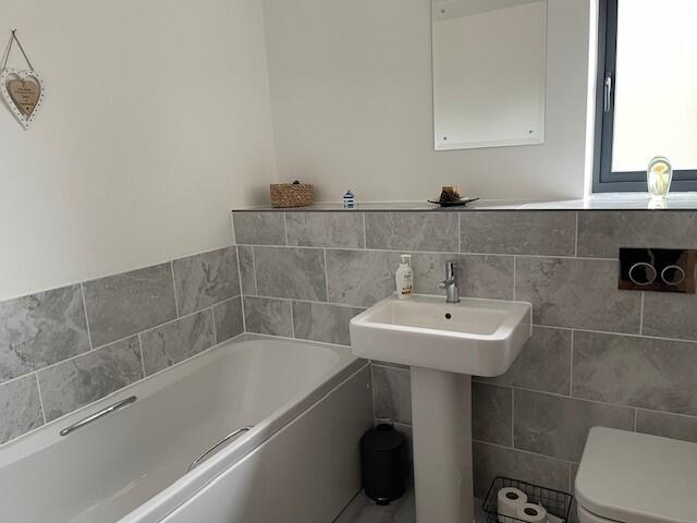 Additional image 9 of Loa Court, Macauley Drive