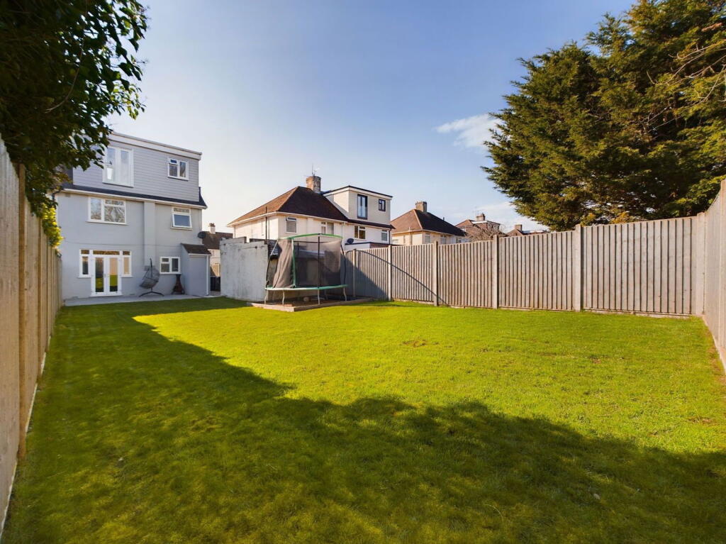 Additional image 22 of Pines Avenue, Worthing BN14 9JQ