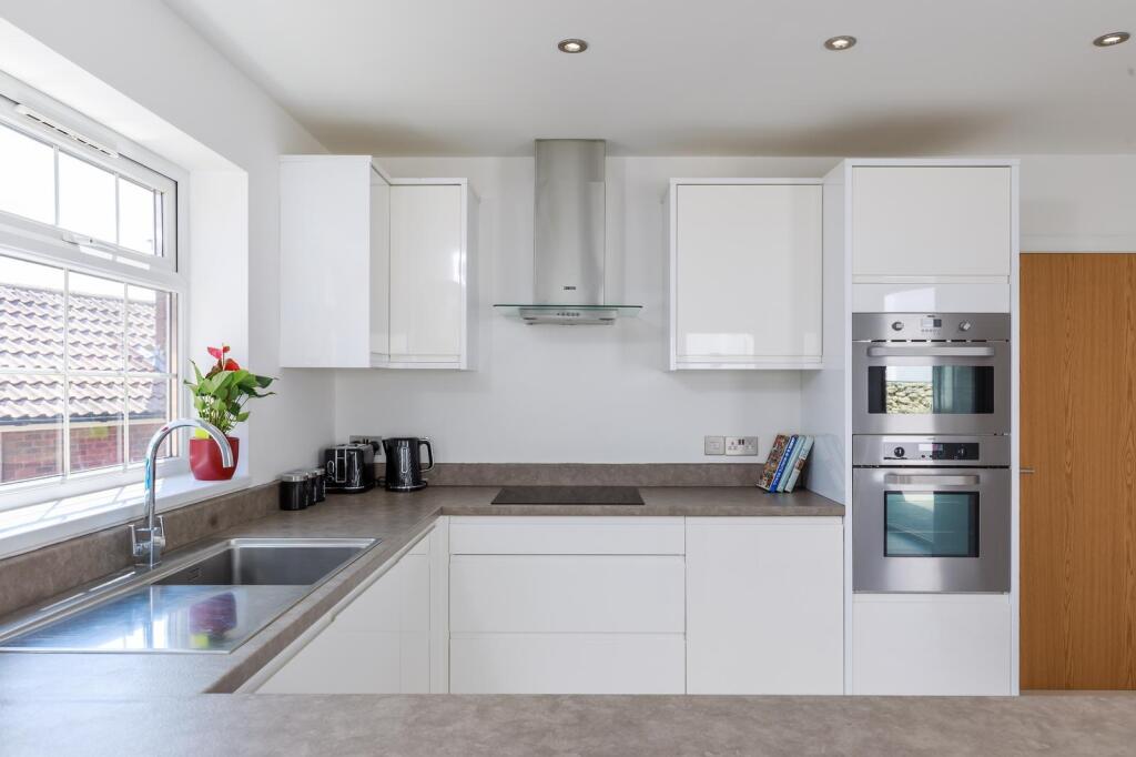 Additional image 17 of Desmond Way, Brighton