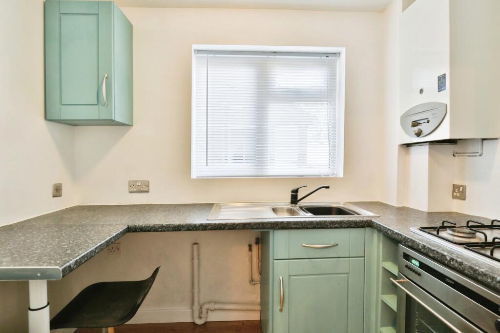 Additional image 4 of Southbrook Close, Poole, BH17