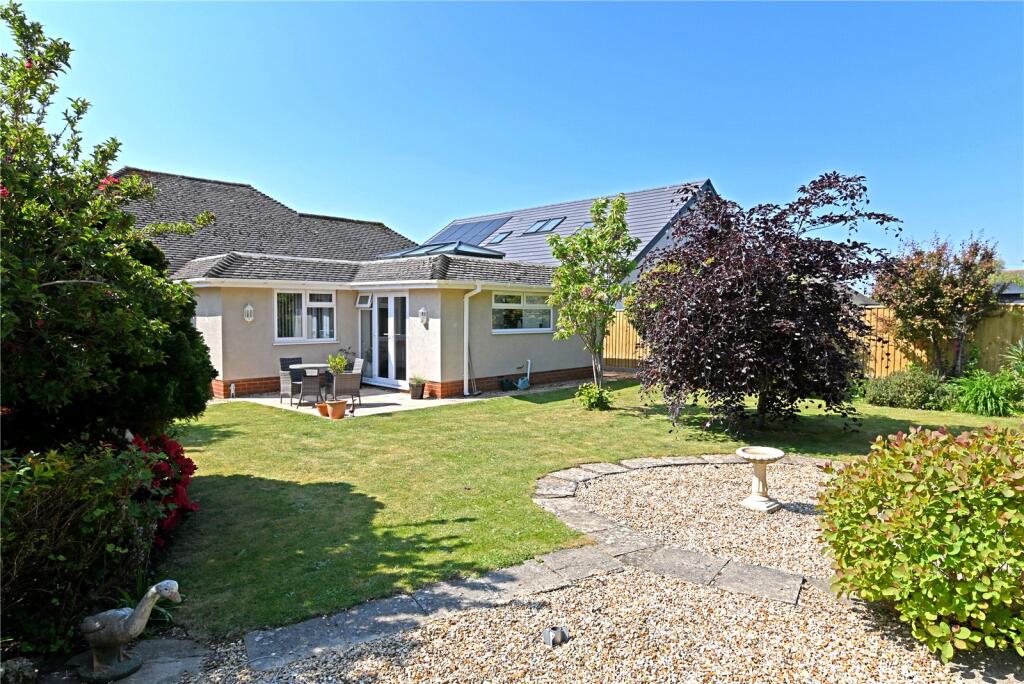 Additional image 17 of Solent Drive, Barton on Sea, New Milton, Hampshire, BH25
