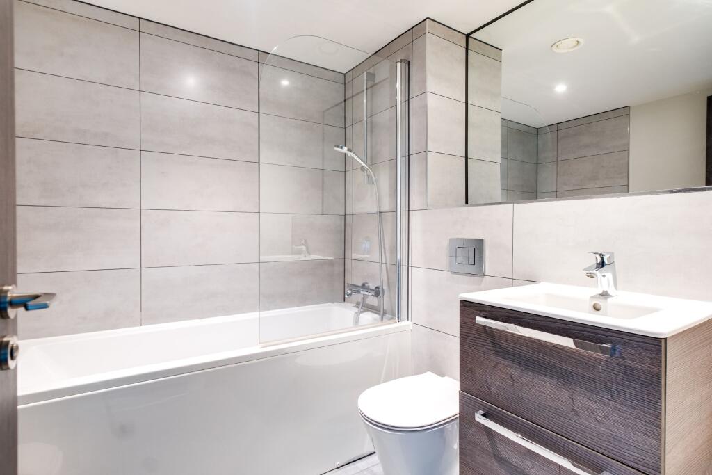Additional image 9 of Apartment ,  Broad Street, Birmingham