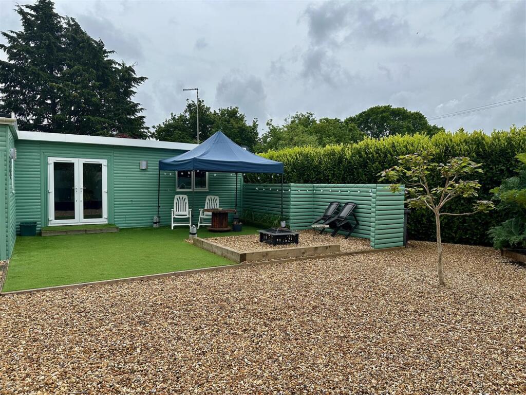 Additional image 23 of Pompeys Lane, Ferndown