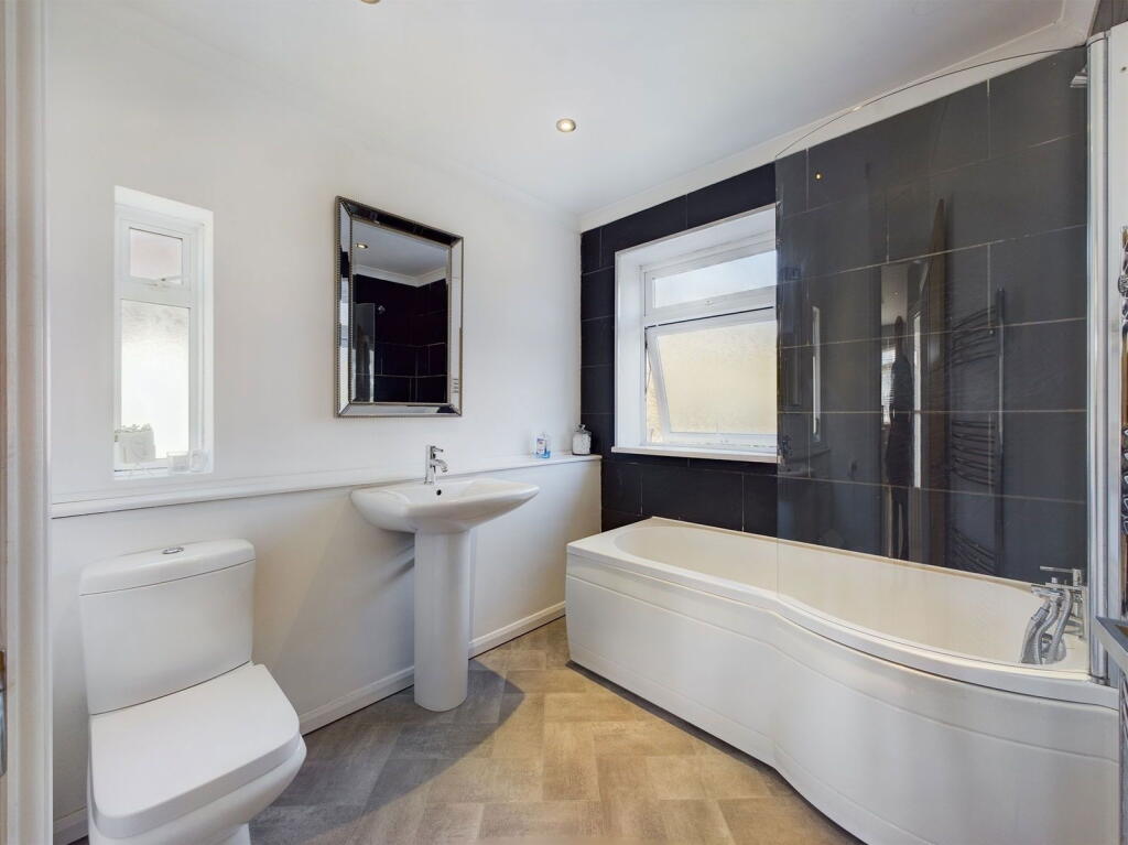 Additional image 12 of Pines Avenue, Worthing BN14 9JQ