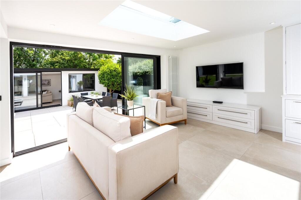 Additional image 8 of Springfield Avenue, Christchurch, Dorset, BH23