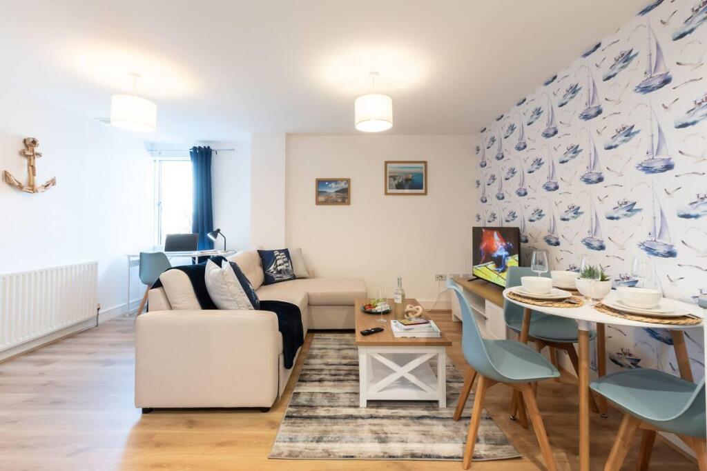 Additional image 6 of High Street, Poole