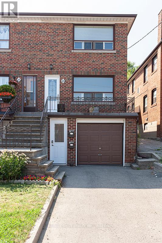 Property image for 2 - 29A YORE ROAD|Toronto (Beechborough-Greenbrook), Ontario M6M1W6