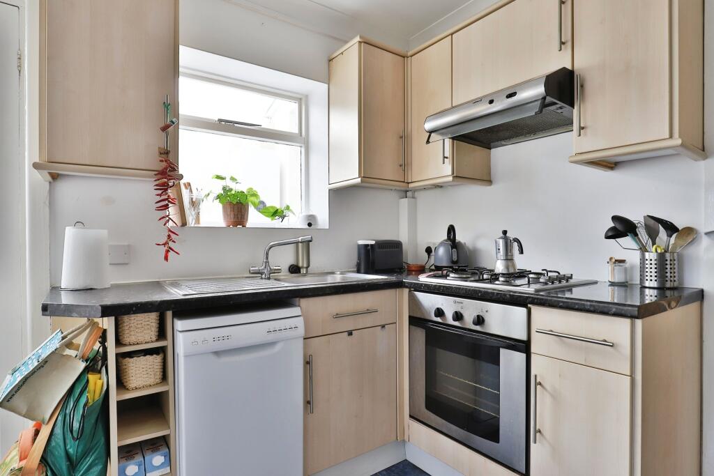 Additional image 8 of Nortoft Road, CHARMINSTER, Bournemouth, Dorset, BH8