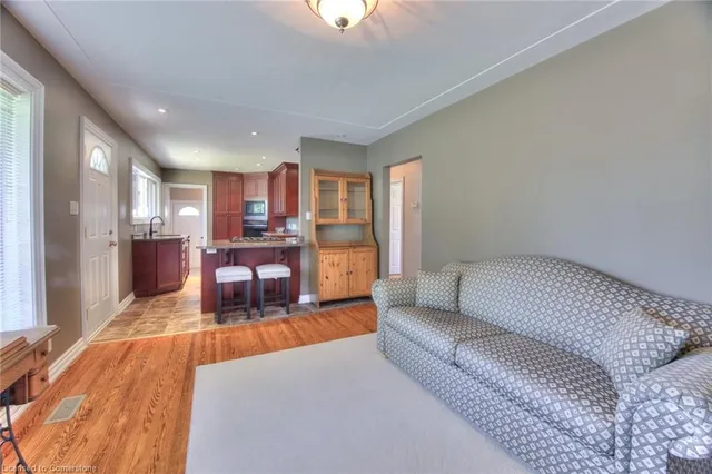 Additional image 8 of 71 Broadmoor Ave