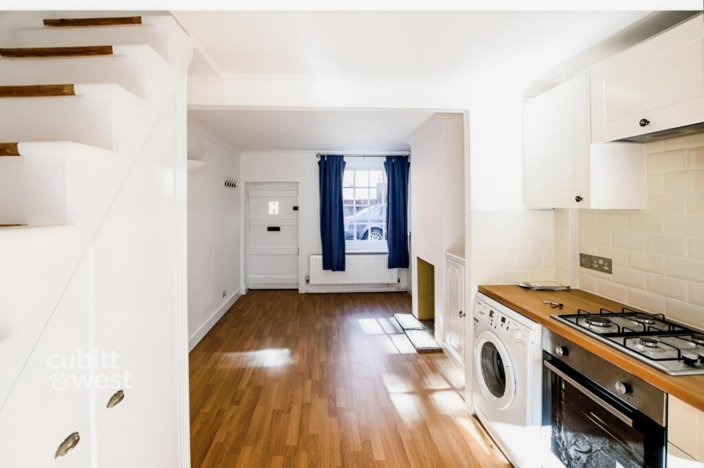 Additional image 4 of Bond Street Arundel BN18