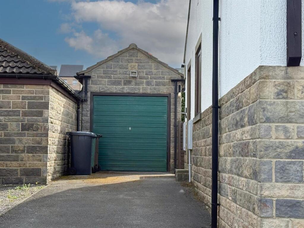 Additional image 14 of Greenacres Drive, Keighley