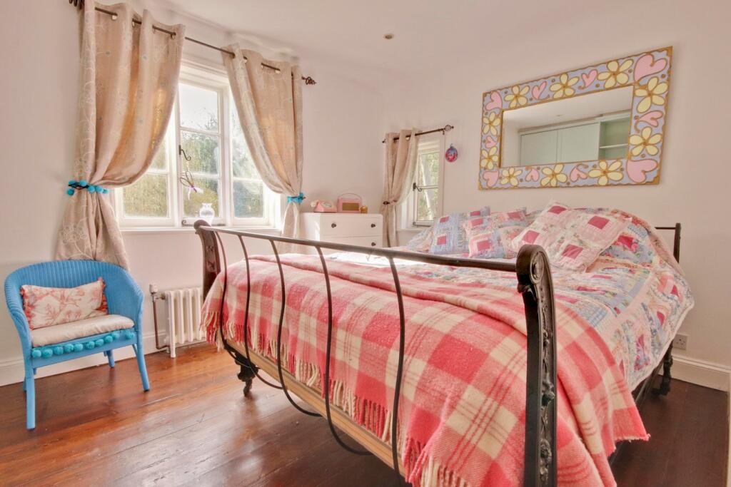 Additional image 16 of South Drive, Ossemsley, New Milton, BH25