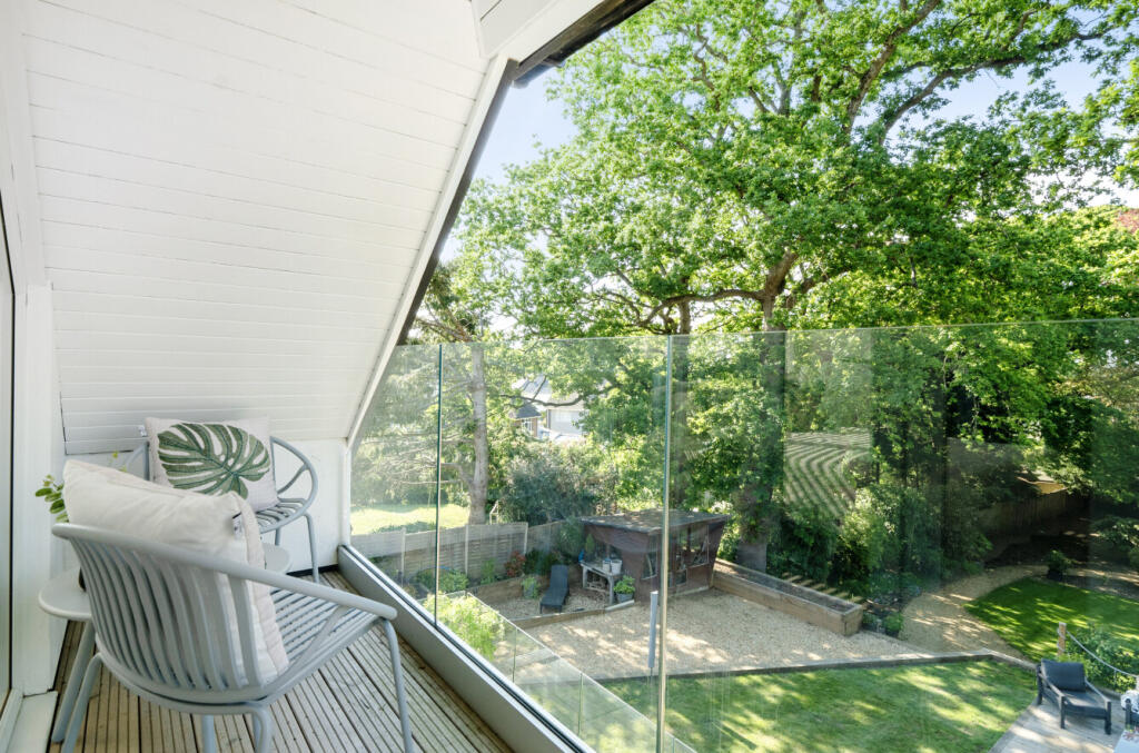 Additional image 16 of Lymington Road, Highcliffe, Christchurch, BH23