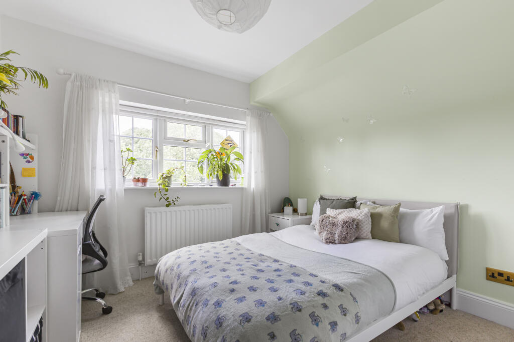 Additional image 10 of The Cottages, Pottersheath Road, Welwyn, AL6