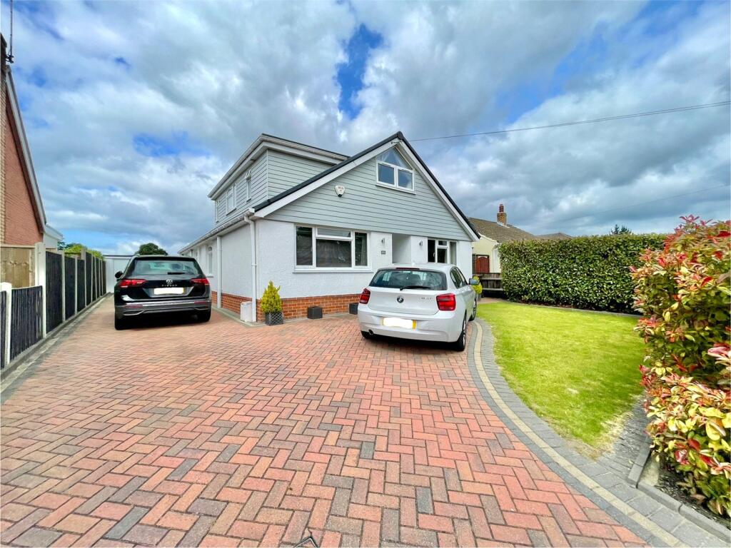 Smugglers Lane North, Highcliffe On Sea, Christchurch, Dorset, BH23