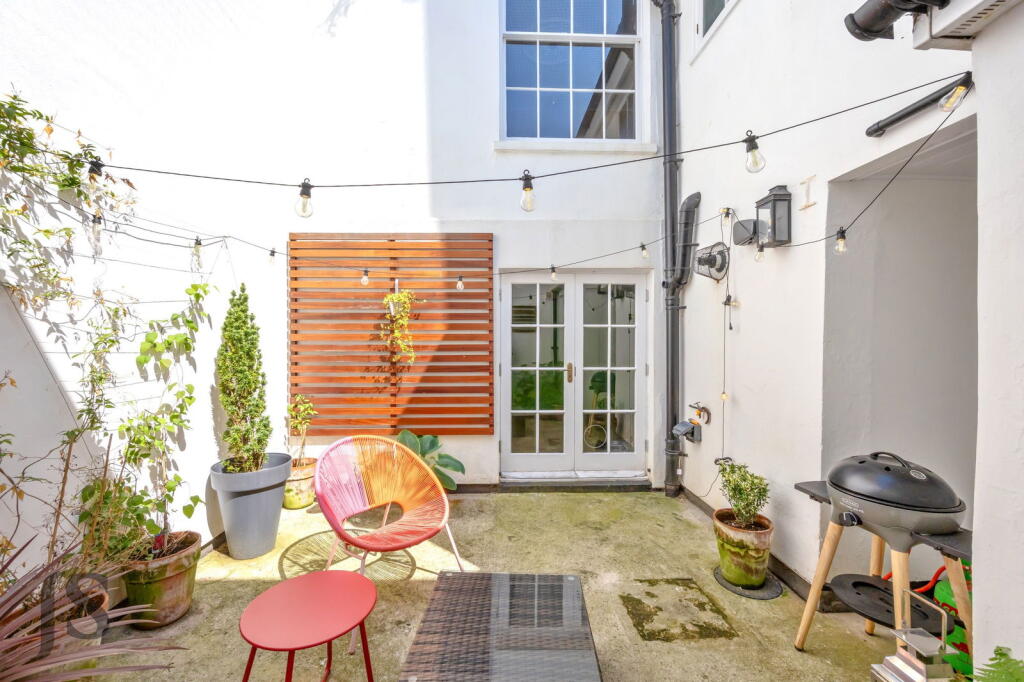 Additional image 30 of Liverpool Terrace, Worthing, BN11