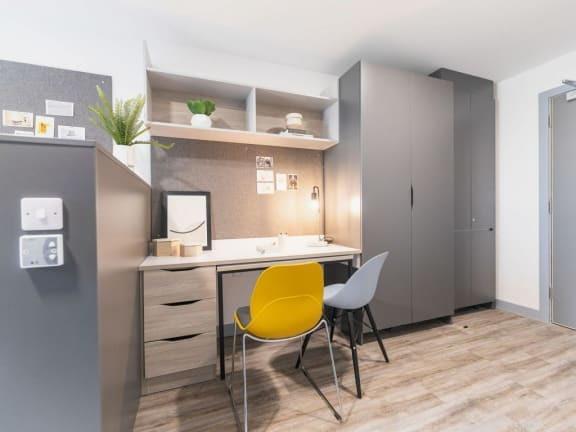 Additional image 4 of Birmingham | Student | September | B4