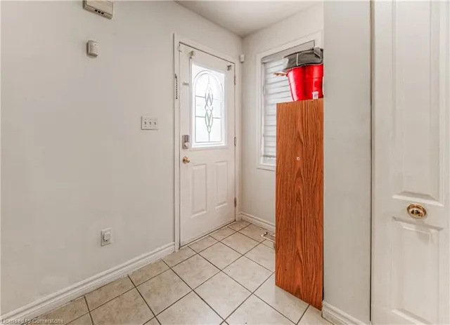 Additional image 6 of 40 Red Clover Cres